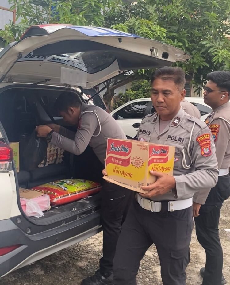 Satlantas Polres Tarakan Tebar Kebaikan Melalui Jumat Sedekah Barokah