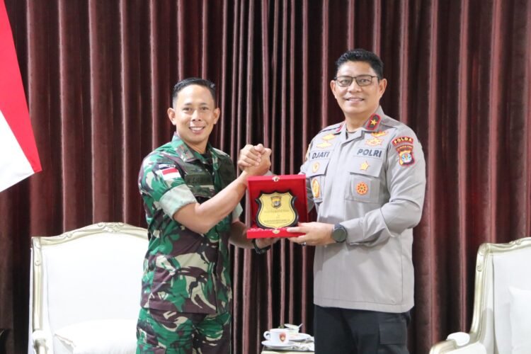 Kapolda terima Kunjungan Silahturahmi Danrem 092/Maharajalila, Perkuat Sinergi dan Kolaborasi Antar Instansi