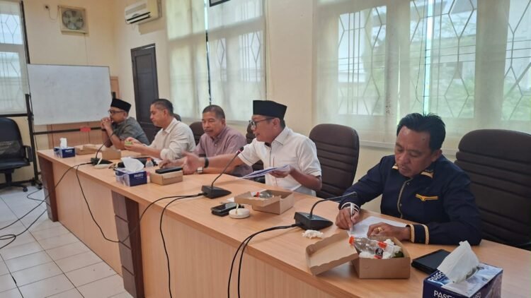 RDP Permohonan Kompensasi Warga Terdampak Proyek Tak Menemukan Titik Terang