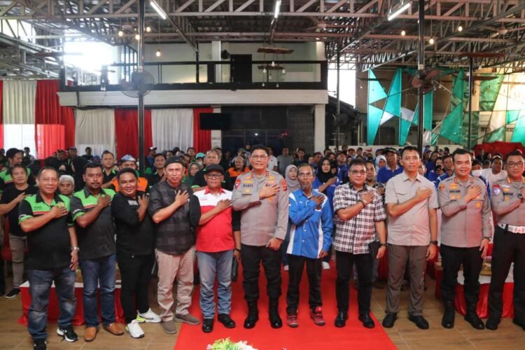 Silahturahmi dengan Serikat Pekerja, Kapolda juga Sosialisasikan Pengaktifan Desk Tenaga Kerja