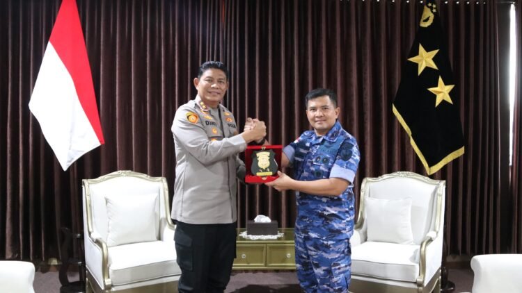 Perkuat Sinergi TNI-Polri, Danlanud Anang Busra Silaturahmi Hangat dengan Kapolda Kaltara