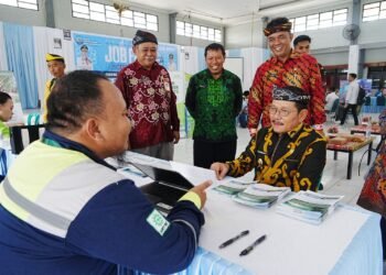 Buka Job Fair 2025, Wagub Dorong Sinergi Pemerintah dan Dunia Usaha Tekan Angka Kemiskinan  