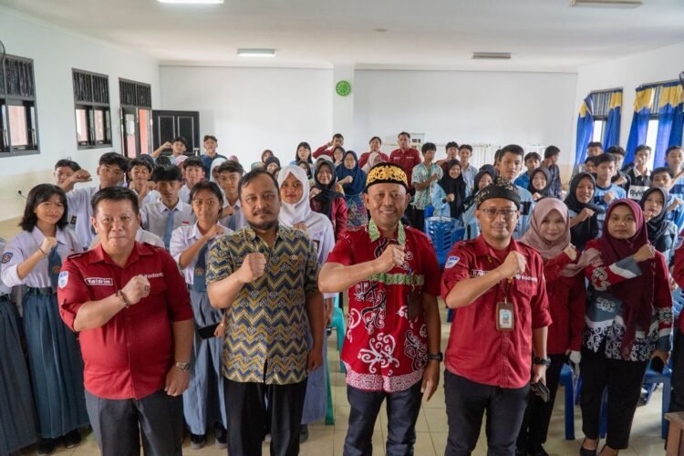 DKISP Kaltara Tingkatkan Literasi SPBE di Kalangan Pelajar SMA dan SMK Tana Tidung 
