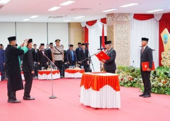 Gubernur Resmi Lantik Denny Harianto sebagai Sekprov Kaltara 