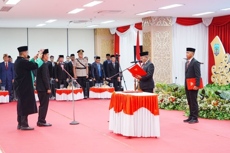 Gubernur Resmi Lantik Denny Harianto sebagai Sekprov Kaltara 