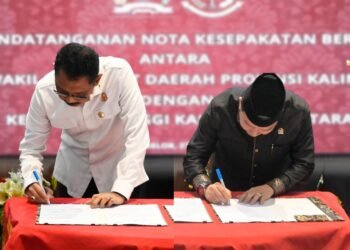 Jalin Kerjasama Dukungan Hukum, Kejati dan DPRD Kaltara Teken MoU