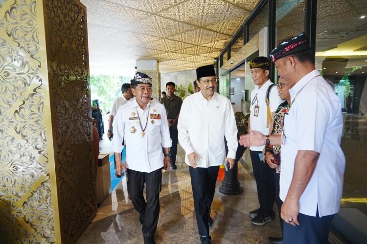 Gubernur Audiensi dengan Mensos, Dorong Percepatan Program Kesejahteraan  