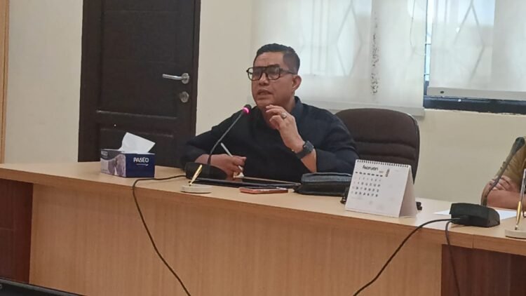 Soroti Tunjangan Petugas Kebersihan, Dapot Sinaga : Ini Reward, Bukan THR