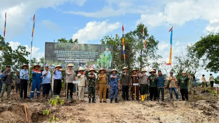Aksi Tanam Pohon di RTH, Komitmen Kodim Jaga Lingkungan