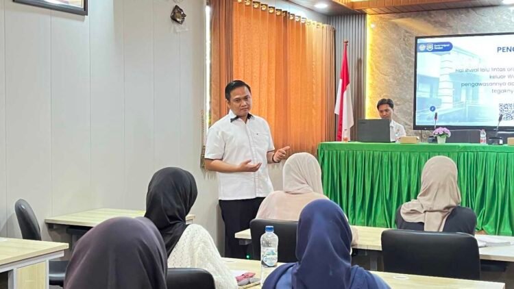 Kantor Imigrasi Tarakan Hadir dalam Kegiatan Praktisi Mengajar di Fakultas Hukum Universitas Borneo Tarakan 