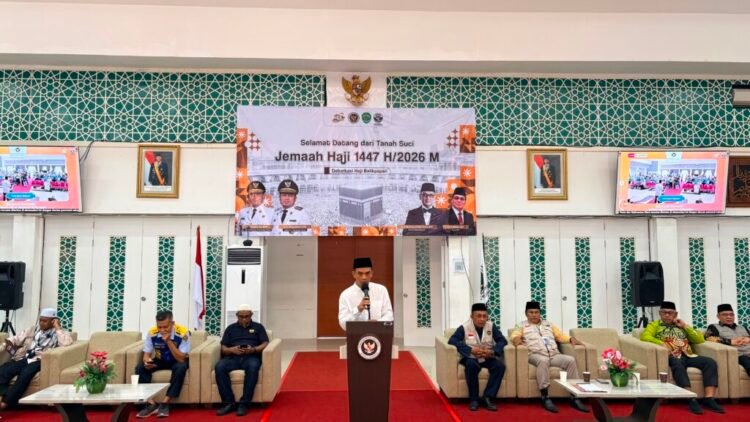 Sekprov Sambut Kloter 7, Jemaah Haji Kaltara Kembali dengan Selamat
