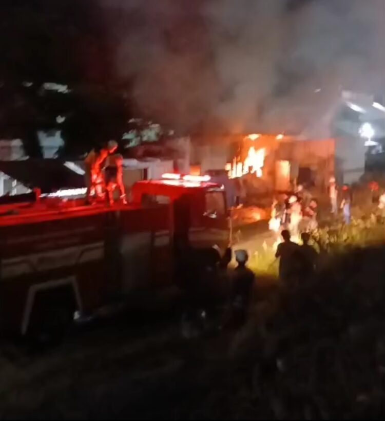 Kebakaran di Area Non-Operasional Pelindo Tarakan Tak Mengganggu Aktivitas Pelabuhan