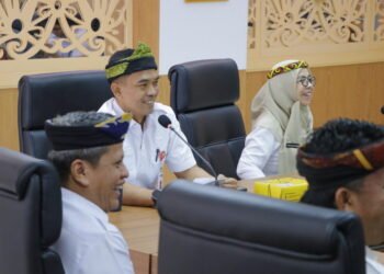 Pemprov Berangkatkan 60 Putra-Putri Petani Perbatasan Kuliah Vokasi di Politeknik Samarinda