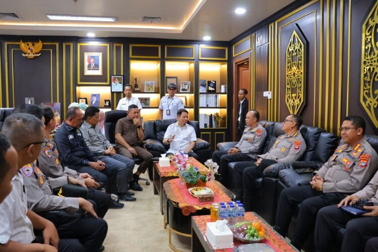 Kapolda Kaltara Silaturahmi dengan Pimpinan DPRD Provinsi Kaltara