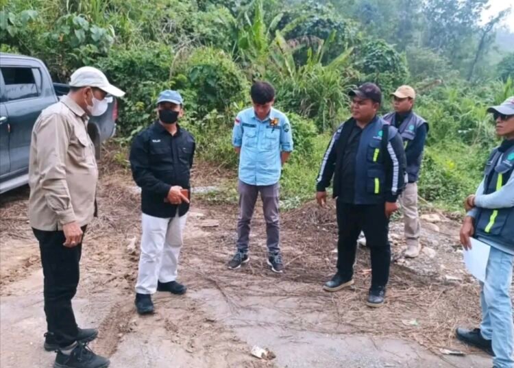 Pantau Jalan Seriang–Peso, Wabup Bulungan Tekankan Kualitas dan Keselamatan