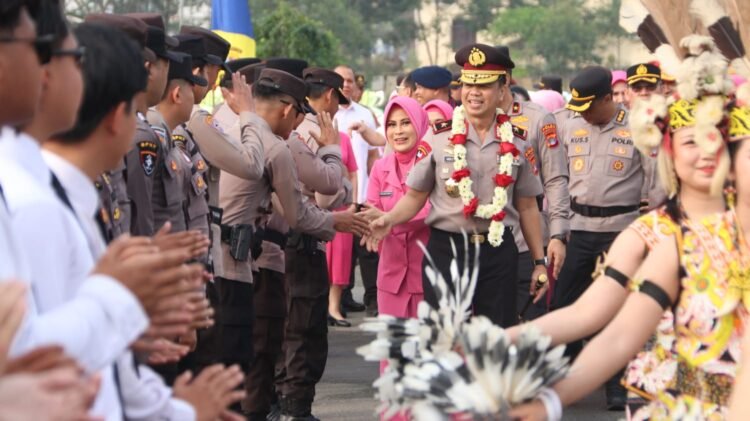 Polda Kaltara Sambut Hangat Kedatangan Kapolda Brigjen Pol. Andi Syahriful Taufik Beserta Ketua Bhayangkari Daerah Kaltara