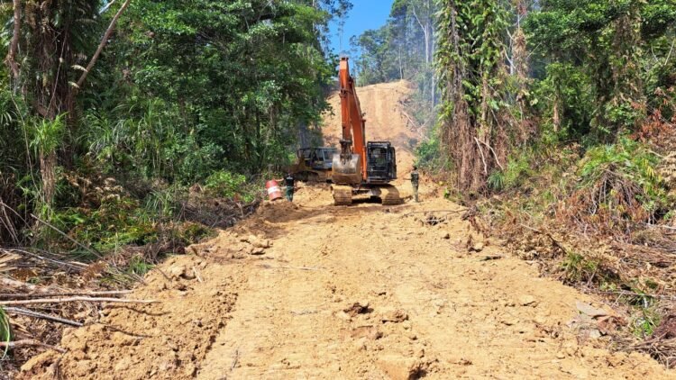 Jalan TMMD Tanjung Batu Jadi Harapan Baru, Pelajar dan Mahasiswa ke Pantai Amal Tak Perlu Memutar